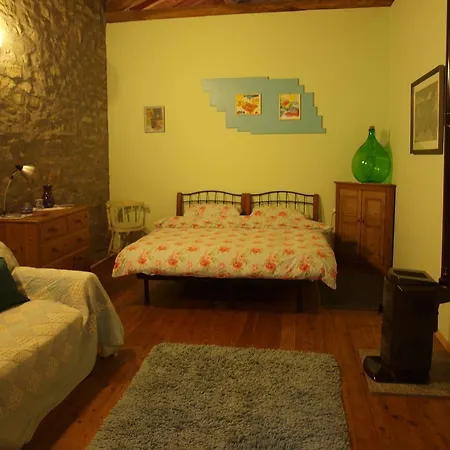 Alloggio per agriturismo La Collina Degli Scoiattoli