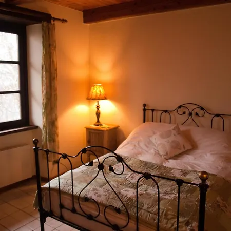 Alloggio per agriturismo La Collina Degli Scoiattoli Cravanzana