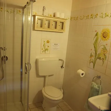 Alloggio per agriturismo La Collina Degli Scoiattoli Cravanzana