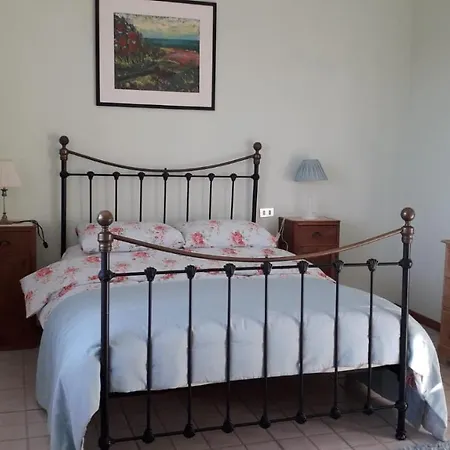 Alloggio per agriturismo La Collina Degli Scoiattoli Cravanzana